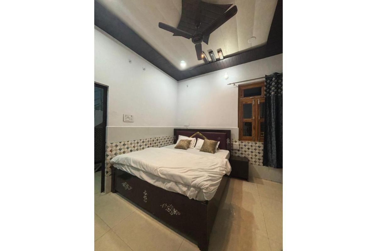 Rudra Inn Ayodhya Exterior foto